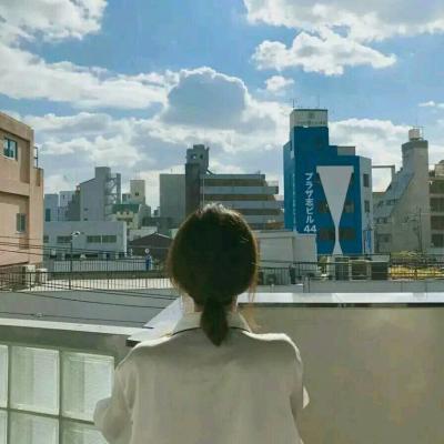 2023年微信新头像气质美女背影 2