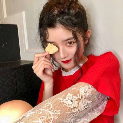 吸引人专用撩人头像女人 4