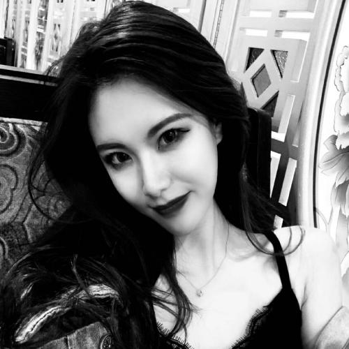 女生头像锁骨高级质感 1