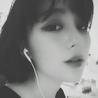 微信头像女生简单气质 7