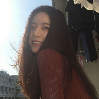 2023年杨字喜庆微信头像 2