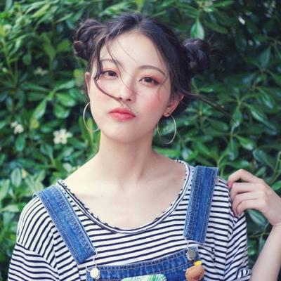 蓝色系的头像图片女生 5