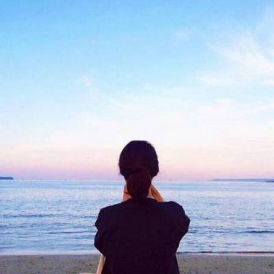 微信头像女背影旅行图 6