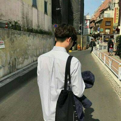 2023年最火的头像图片背影 7
