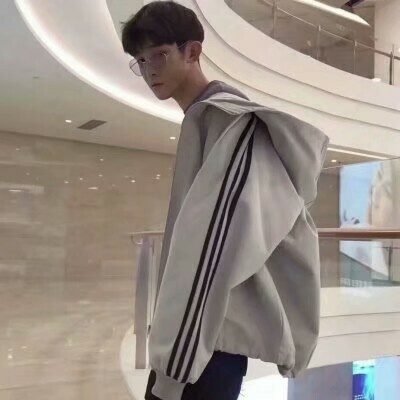 微信头像男成熟稳重霸气 1