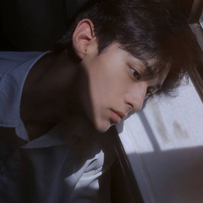 男生真人头像ins高级感 2