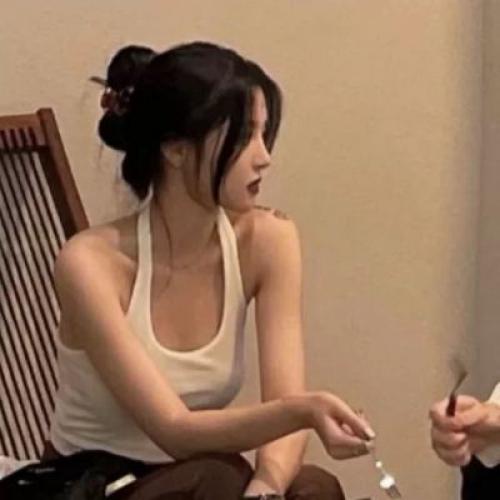 看似是情头其实是单人头的头像