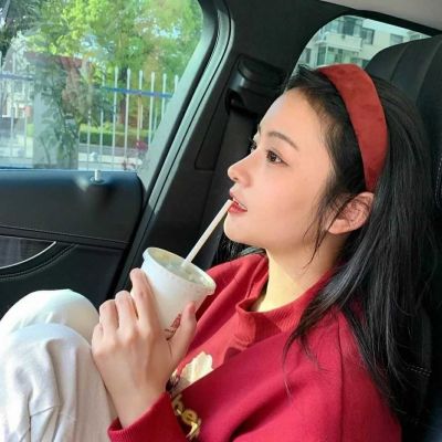 女生真人头像温柔高级质感