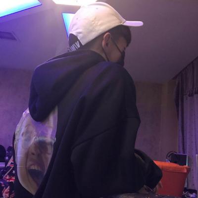 头像男背影悲伤 4
