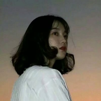 头像女霸气冷酷无情短发 3