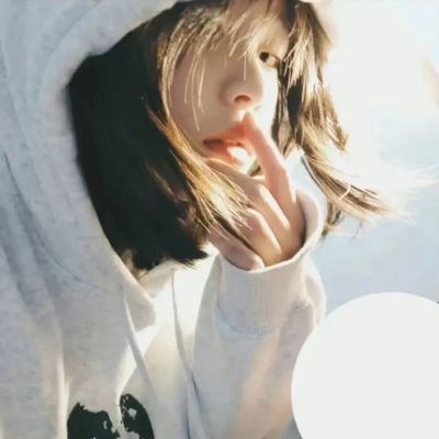 女生丧系真人头像 1