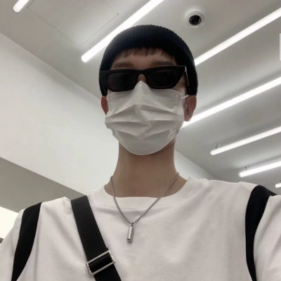 男生头像真人帅气图片 1