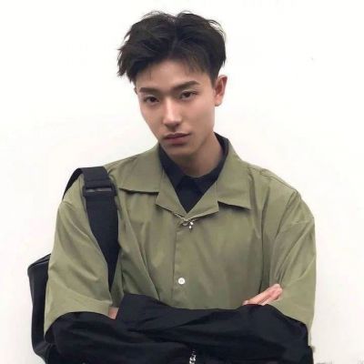 文艺头像男 4