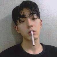 适合永久做头像的图片男成熟 4