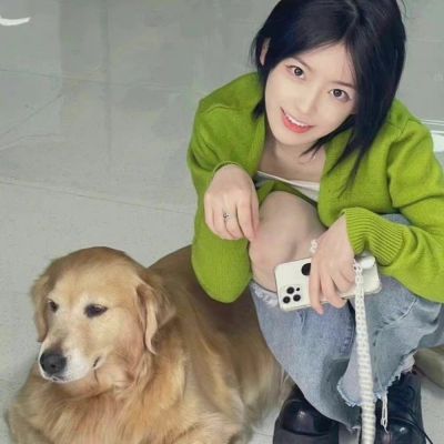 2023年超火的真人绿色头像女 3