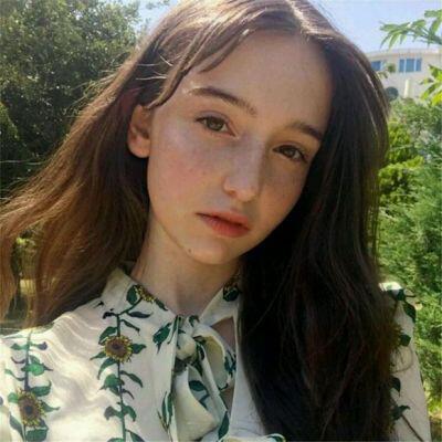 女生头像简单干净 5