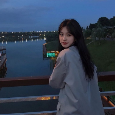 文艺小众头像女 1