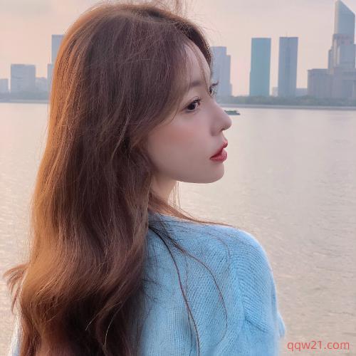 女生头像ins高级质感高冷背影 10
