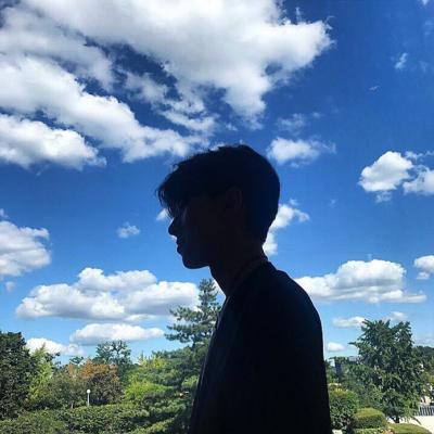 成熟头像男稳重意境 8