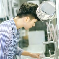 男生鬼畜聊天头像 4