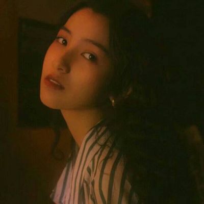 优雅高级感头像女 4