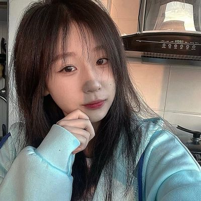 ins风格头像女森林