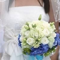 手捧花头像女