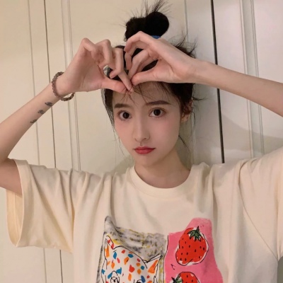 真人头像无水印女