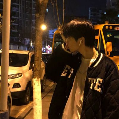 高级感小众头像男 4