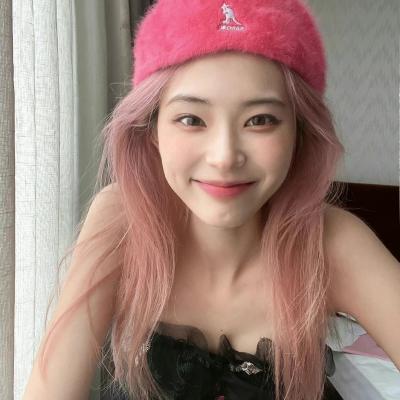 暖色调的治愈系头像女