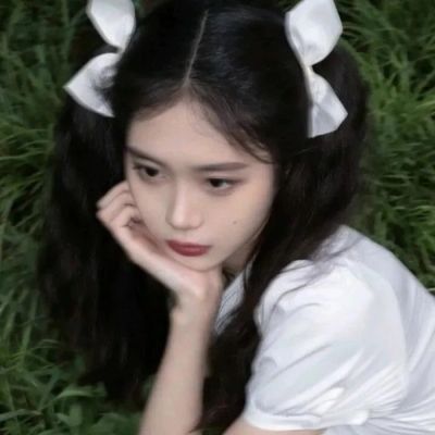 女生丧系真人头像 4