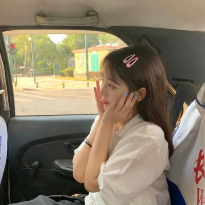 洒脱好看女生头像图片 5