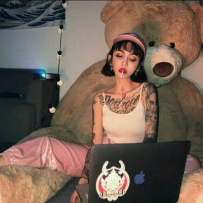 头像女霸气冷酷无情短发