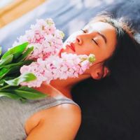 头像图片微信手捧花