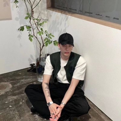 头像ins高级质感干净男 4