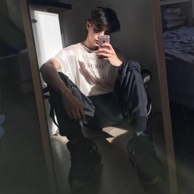 头像男真人高清 9