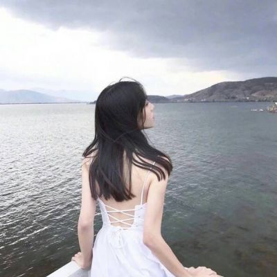 微信头像大海背景带人背影的 5