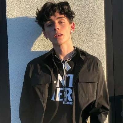 事业有成的男人微信头像 3