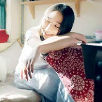 简历头像女 6