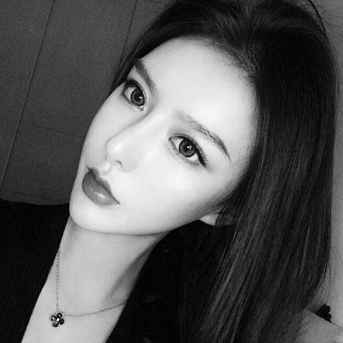 女生头像锁骨高级质感 5