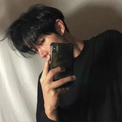姓黄有关的个性网名男生