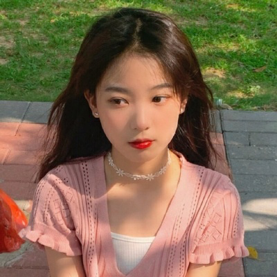 粉色小女孩真人头像