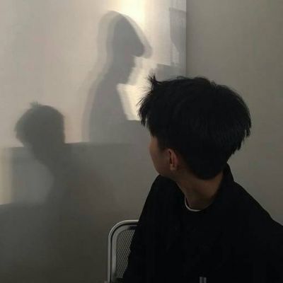 头像大全2023最新版的男背影 5