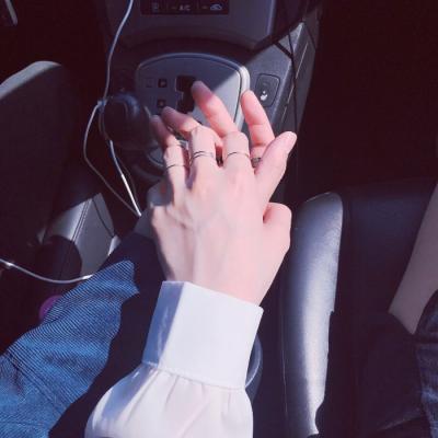 好看的头像图片低调 3