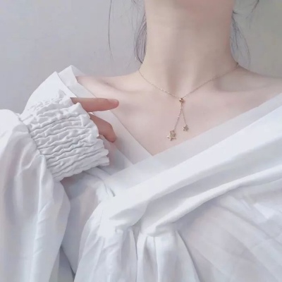 女生头像部位仙气锁骨
