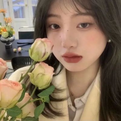 头像女温柔干净侧脸 1