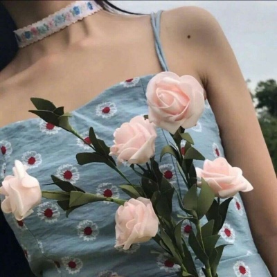 头像部位女头下半身污 3