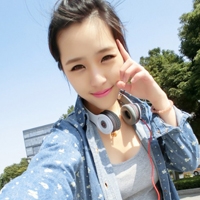 女生头像白底小图案 3