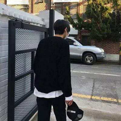 2023最红头像一家三口背影 2