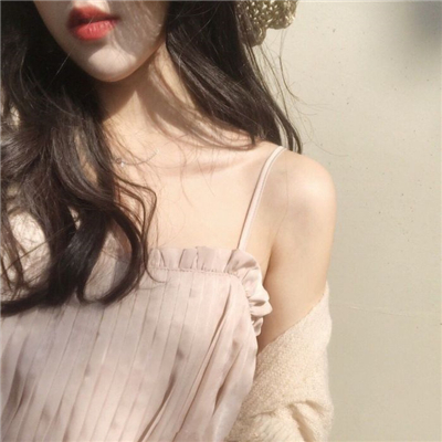 女生头像锁骨高级质感 3